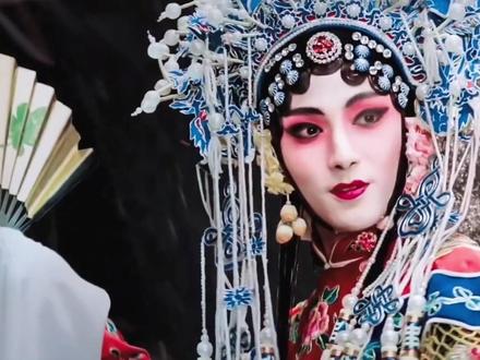 台上是解语花,台下是解当家,可解雨臣呢?#盗墓笔记 #解雨臣