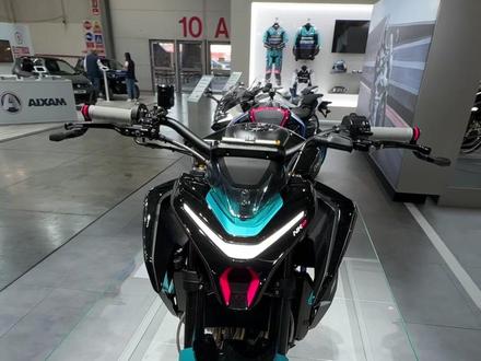 675NK GP
照着改系列
#EICMA2025