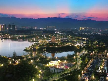 昨天很幸运遇见晚霞下的三合湖湿地公园,真的好美...#重庆垫江 #航拍 #摄影 #风景 #旅行 #日落🌄 #旅行推荐官 #晚霞 #随拍 #打卡垫江三合湖@垫江融媒 @三龚主💃🏻👸🏼👸🏼 @青梅酒 @📷Ss~ @会飞的印迹