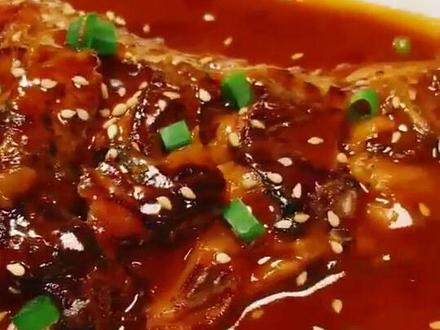 #上热门话题🔥🔥🔥红烧大鲤鱼,鱼肉鲜香嫩滑,酸甜可口,吃起来入味又好吃,一点都不腥#美食做法大全菜谱 #家庭美食做法大全简单 #家常菜做法教学