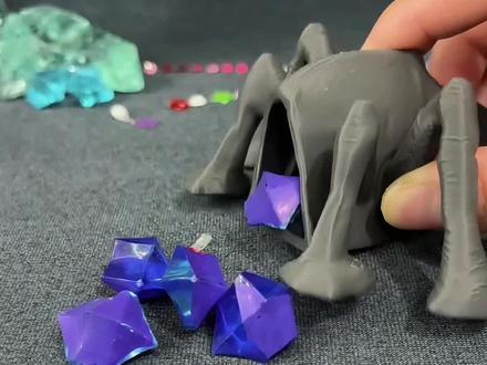 天啊!食海者吞食晶核进化啦……#深海巨兽 #食海者 #3d打印模型制作 #晶核吞噬者