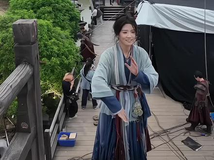第三视角直击!误入天家是什么体验
#卢昱晓#误闯天下#蔡有福#辞九门回忆舞蹈挑战#南衣