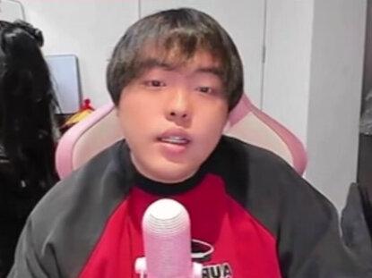 小王目前选了两个桃黑黑语音包《可以夸了 可以开始夸了》 《只是一名勤奋上进的玩家》 期待2月12日上线哇 直接领就可以惹 2026.2.11 #桃黑黑 #桃黑黑直播回放 #王者荣耀