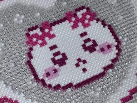 拼豆教程之分区格利特烫,毛绒闪片双质感#我在抖音玩拼豆 #拼豆人有自己的春节 #拼豆 #手工 #当我染上了拼豆