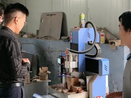 精雕里这种手雷造型的东西该怎么做? #北京精雕 #精雕 #雕刻机 #电脑雕刻