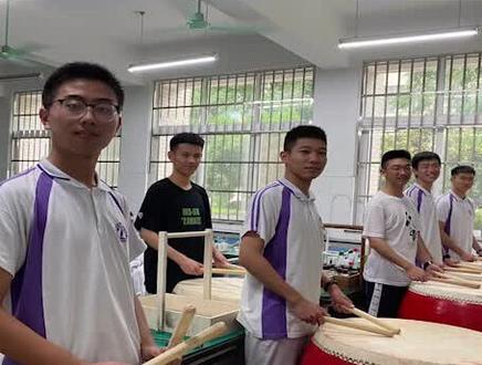 擂鼓 喊楼 点灯 奋进吧!高三 #高考加油站