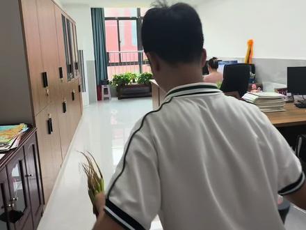 古代师门有出师礼,学业圆满辞别先生,再束脩三拜,感念数年栽培#束脩之礼 #毕业季的感恩瞬间