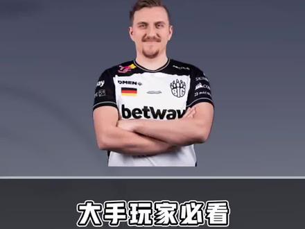 BiG的认可 大手无线鼠标
#美商海盗船 #聚值好物 #游戏外设 #csgo