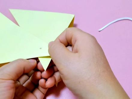 特别好玩的乌鸦嘴,简单易学,小朋友的最爱,一起折起来吧。 #折纸 #折纸教程 #儿童手工 #手工 #创意手工 #手工diy #手工折纸 #教程 #爱手工爱生活 #折纸飞机