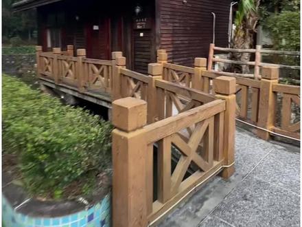 深圳出发高铁1小时,河源叶园4A温泉度假酒店,占地面积25万平,园区大大小小68个温泉泡池、儿童水上乐园、溶洞温泉、巨兽大碗、冲浪池、spa池、开心农场等等,停车免费、健身房免费#温泉酒店 #河源叶园 #遛娃好去处 #亲子游玩好去处 #旅行搭子dd