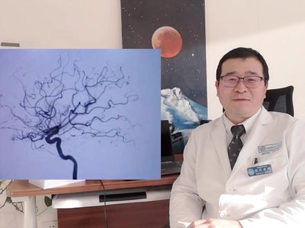 颅内肿瘤的治疗费用大概是多少?#医学知识科普
同时祝大家#圣诞节快乐