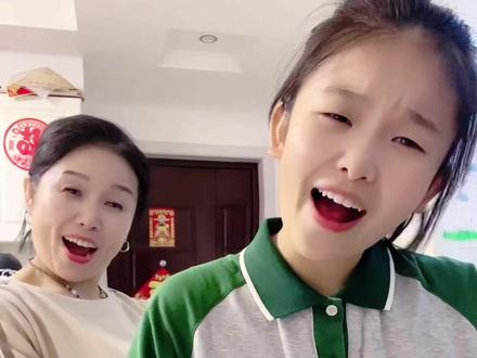 在这里问问你挣多少才够花 #工资多少才够花 #我家小戏精