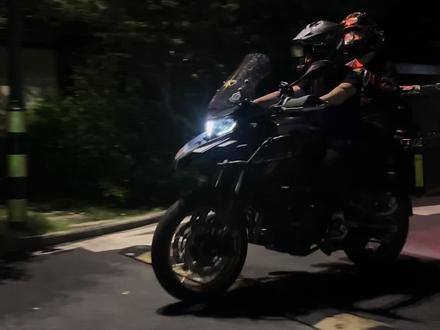 骑车记得卸载钉钉和QQ #机车 #日常溜车 #大玩具