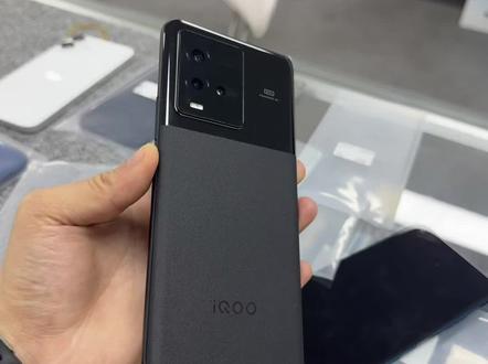 iQOO10现在玩带小游戏备用机还行 配置还在#iQOO10 #iQOO #备用机 #二手手机回收置换 #手机回收置换