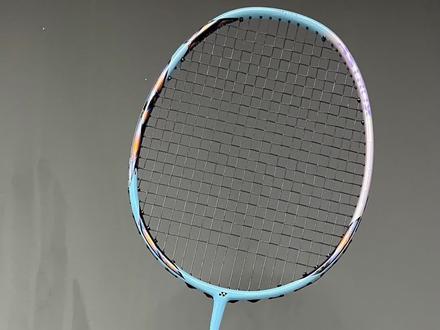 今天给雅琼的粉丝拉一支黄雅琼版天斧77pro XB63线,竖线27磅 横线29磅 @黄雅琼 #穿线师穿线 #羽毛球 #羽毛球拍 #黄雅琼 #天斧77pro
