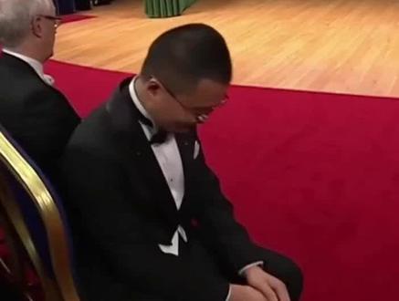 孙笑川教授荣获2025诺贝尔物理学奖!他是中国人的骄傲!