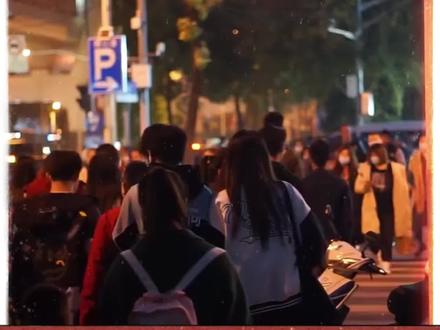 年味越来越少的原因#2026 #新年 #年味 #万万没想到 #娱乐评论大赏