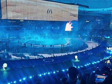 开往1982的小火车真的开进鸟巢啦!!!
这谁看了不说一句张杰🐮🐮🐮
#神级现场 #张杰北京鸟巢演唱会 #张杰