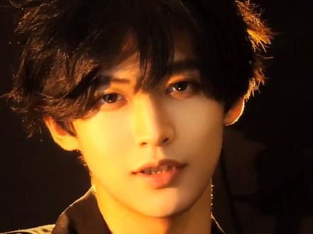 不是吧这还拿不下你?#百灵鸟 #颜值 #少年感 #痞帅 #帅哥 #眼神杀 #禁欲系 #可爱 #心动 #大帅哥 #天使 #a爆了