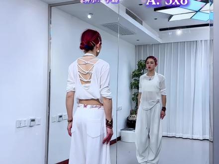 #飞鸟爱上鱼 背面分解教程来啦✌️#小雅爵士广场舞 #小雅火箭队 #原创 #最潮广场舞