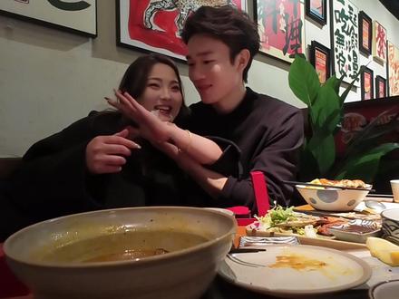 原计划是一直爱自己 现在更爱被你爱着的我自己了 这感觉太好了@赤井秀一
#求婚 #姐弟恋 #强烈推荐 #网恋奔现可以有多甜