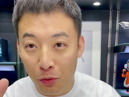 今天等了这一大箱空山基一天,迟到了5小时,看到这个视频的别划走了,马上开始。#空山基 #开箱