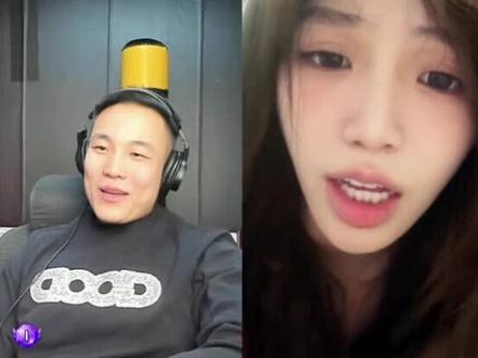 无字弹幕又出现了,不聪明的人是看不见的!#cf老四 #偷星九月天 #唐人 #无字弹幕 #热门 @CF老四