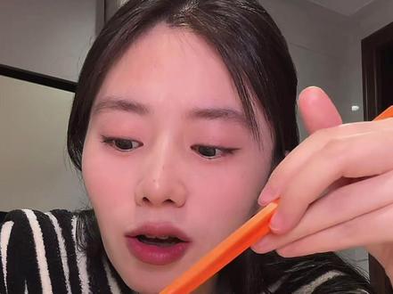 大姐就是我们的情报局哈哈太可爱了哈哈哈哈哈#方圆阿爆 #@dede #真香