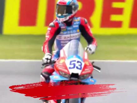 WSBK阿拉贡站杆位赛,德比斯上演惊天逆转。从第13名到头排第二位发车。#WSBK #WSBK阿拉贡 #张雪机车 #德比斯 #摩托车