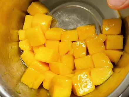 烘焙干货!一招教你防止芒果氧化变黑!#烘焙人的日常 #烘焙知识 #水果氧化 #芒果