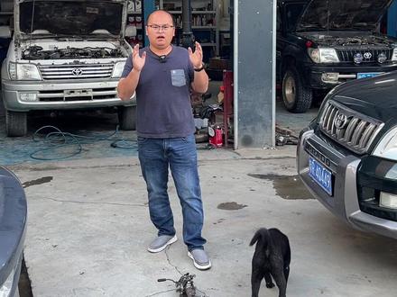 LC95霸道维修主题:解决方向盘原地打方向有虚位,行驶中方向指向不灵敏,有偏差! #霸道维修#霸道LC95#霸道LC120#霸道2700#霸道3400#霸道4000#丰田#情怀老车#霸道#抖音汽车