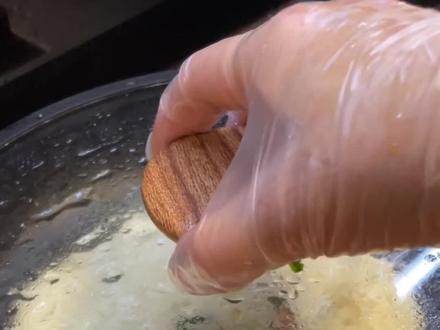 不揉面不擀面搅搅拽拽轻松做椒麻肉饼 #早餐吃什么 #肉饼 #懒人早餐 #新疆面粉我就吃仓麦园@仓麦园面粉