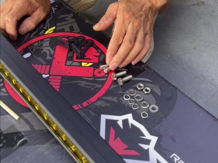 新哈弗H5车顶射灯安装视频参考#新哈弗h5改装 #哈弗h5 #车顶射灯 #安装教程 #越野改装