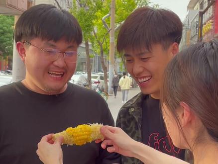 两位,为了不请我吃饭付出太多了,下一步是不要进休眠舱了 @万宁叔- @百乔有毛病