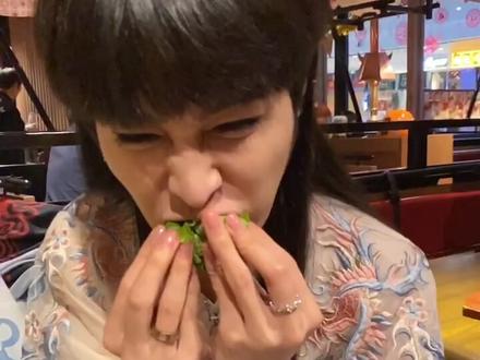 可爱在“饿了”面前,一文不值!@抖音小助手 😂😂😂