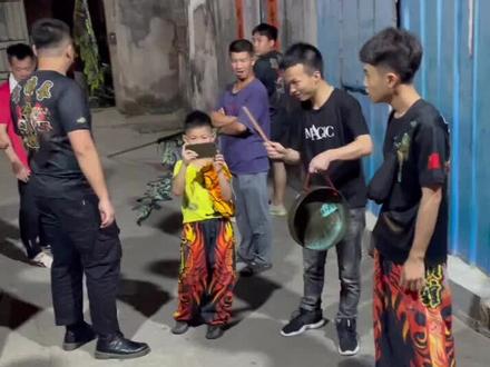 海陆丰虎狮。龙狮,麒麟,狮倪。起狮咯