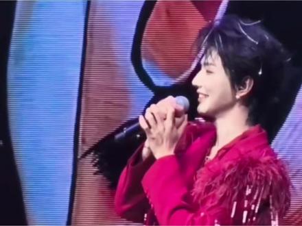 原来真的有人说话可以自带波浪号啊~谁能拒绝这个说话软软的普普呢#郝熠然