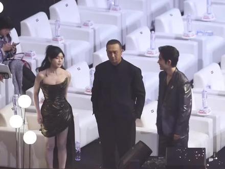 👍👍👍恭喜肖战拿下SMG最年轻的视帝!实至名归!恭喜@《藏海传》#电视剧品质盛典2026 #年度卓越品质之星肖战 #喜欢肖战的100个理由