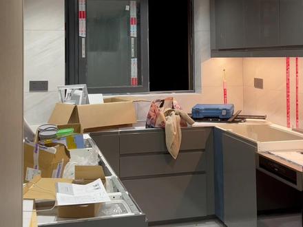 石膏吊顶装浴霸稍微麻烦一点,不过难不倒我,易来的比较特殊,一定要买专用的转换框#小米浴霸pro #易来浴霸