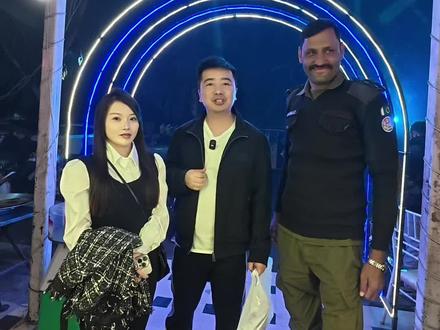 今天胖局长邀请我们吃烤鱼,真没想到我们六个人吃掉了当地人一个月的工资#巴基斯坦 #巴铁 #中巴友谊 #抖音商城