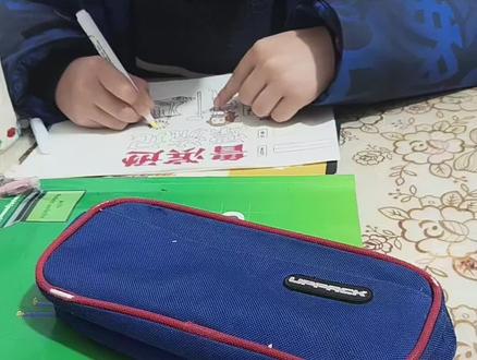 服了😂😂😂
一幅《鲁滨逊漂流记》思维导图,画了几个小时