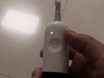 #徕芬电动牙刷 ?工作一分钟紫色灯啥意思?