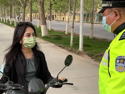 驾驶电动轻便摩托车和电动摩托车一定要考取相应的准驾车型,不能持有小型汽车以上的驾驶证驾驶电动车。#新交规 #遵纪守法 @抖音小助手 @公安部交通管理局