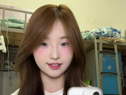 所有人开始买iphone16promax,凭借高考准考证买苹果手机还有优惠,苹果16七重补贴最低详细保姆级攻略 来喽#高考准考证#苹果16#618攻略 #iphone16promax #创作灵感 @抖音小助手