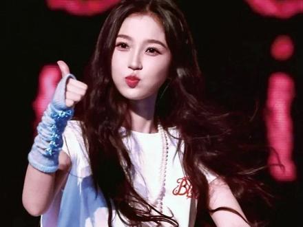 虞书欣伴舞美出圈 #娱乐 #虞书欣 #神级现场