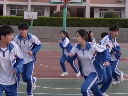 也就是说,轮到我们剑纯皇帝登场了是吗!#人前显圣 #剑纯 #我的游戏日常 #AI