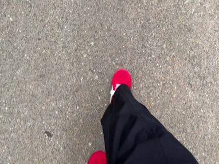 红色条纹防晒罩衫真的好好看啊,搭配长裤好看还是九分裤好看?#日常穿搭分享 #防晒罩衫