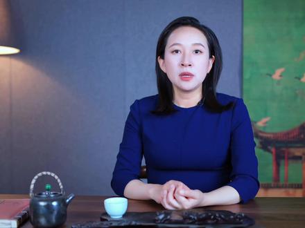 陆游85岁临终前,写下人生最后一首诗,让中国人泪目千年! 陆游85岁临终前,写下人生最后一首诗,没有交代家产,也没有说自己的遗憾。他只留下28个字,等一个自己此生再也看不到的答案。有些信念,真的可以穿过生死。#历史故事 #古诗词 #诗词 #人生感悟 #人生智慧