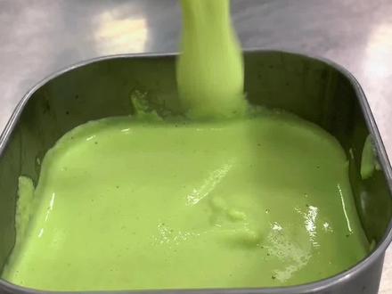 青豆酱汁用在菜品点缀里面简单方便希望对大家有所帮助谢谢支持#青豆泥 #热门 #doudream创作者计划