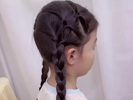 手残党妈妈不要再给女儿梳头发发愁了,这款发型简单易学,几分钟就能搞定#编发教程 #儿童编发 #扎辫子 #发型教程 #麻花辫